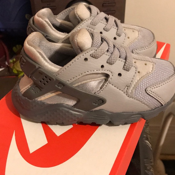 Grey Nike Huarache Toddler - Picture 4 of 4